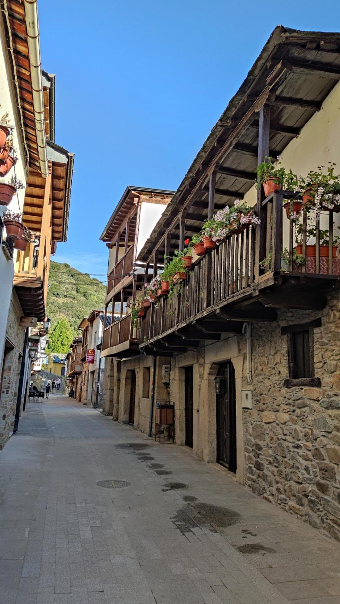 Morgon House Apartment Molinaseca Bagian luar foto